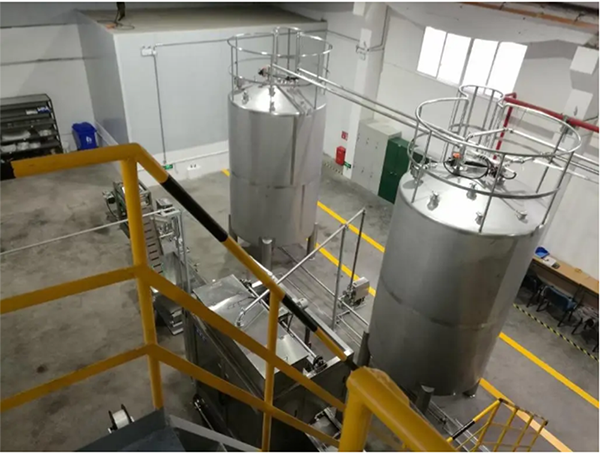 水溶肥作为新型环保产品景辽阔，液体水溶肥生产线设备赢得广大市场