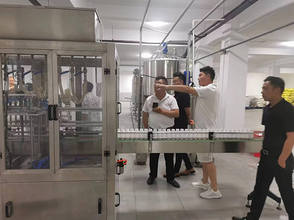 全自动有机液体肥灌装设备 中小型氮磷钾液态肥加工设备